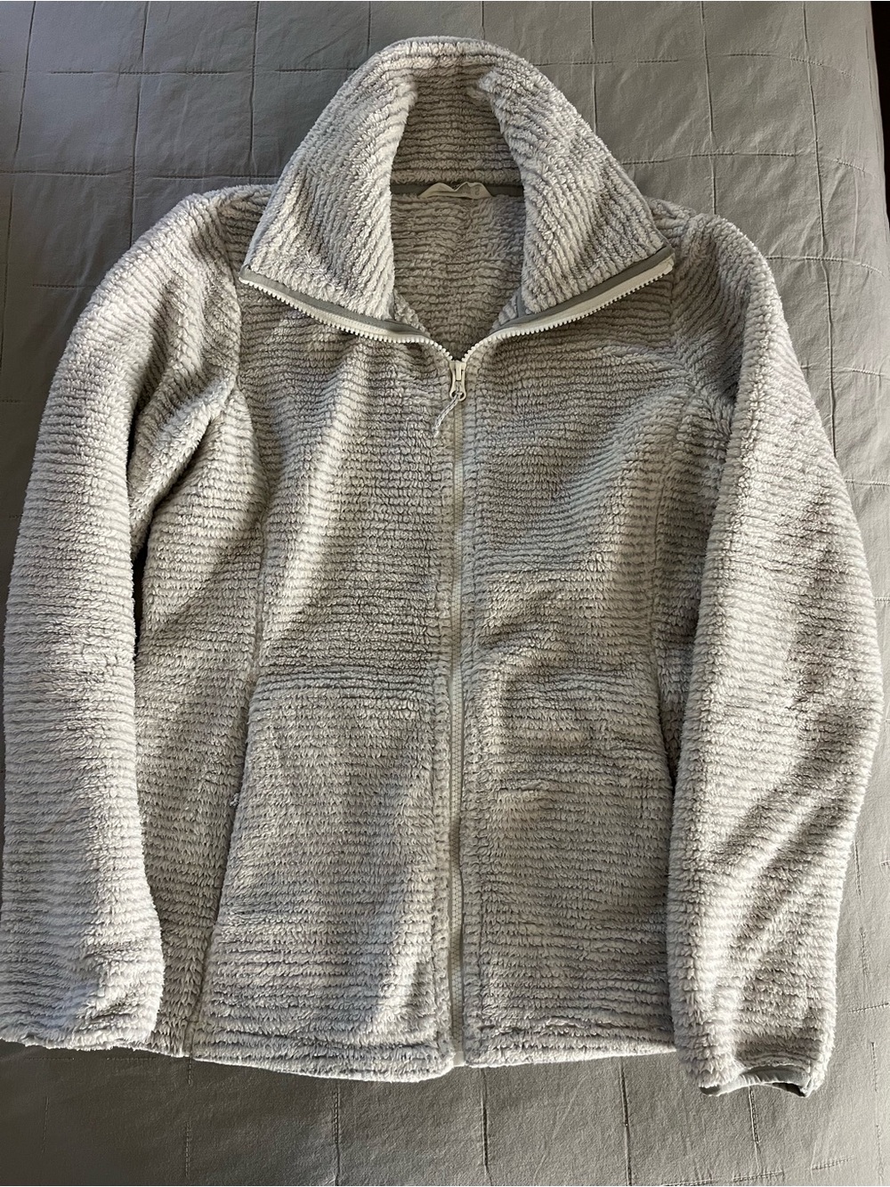 Mountain Khakis Women's Light Gray Plush Zip-Up Jacket